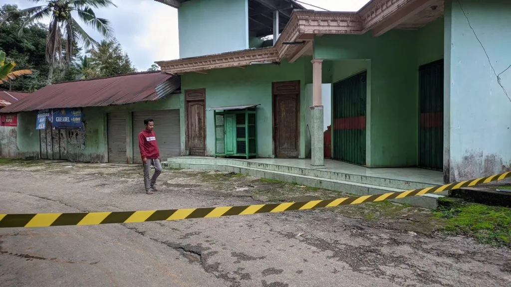 Terdampak Longsor Ngrogung, Belasan Jiwa Warga Ponorogo Ini Mengungsi