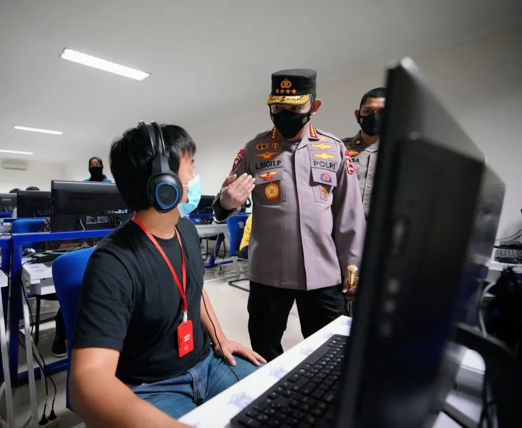 Nah loh... Kapolri Cek Satpas Daan Mogot, Jakarta Barat