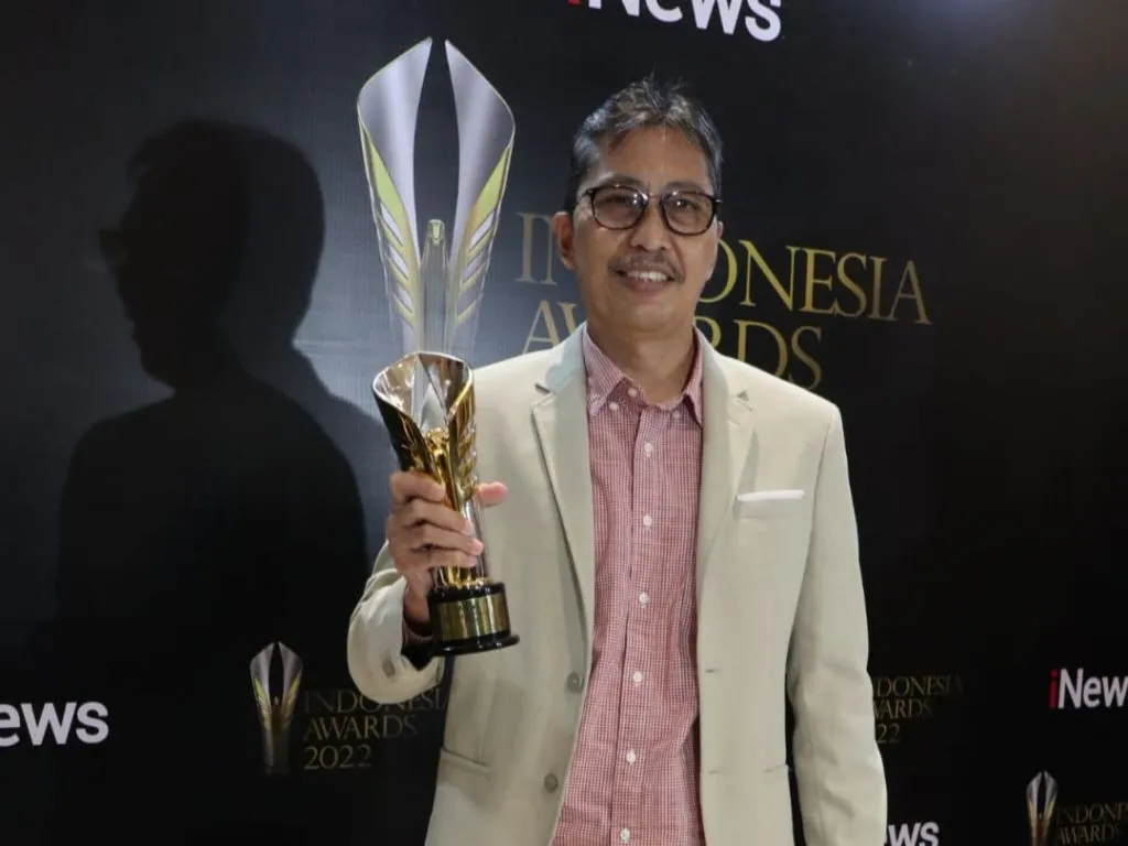 Bank Jatim Raih Penghargaan Indonesia Awards 2022