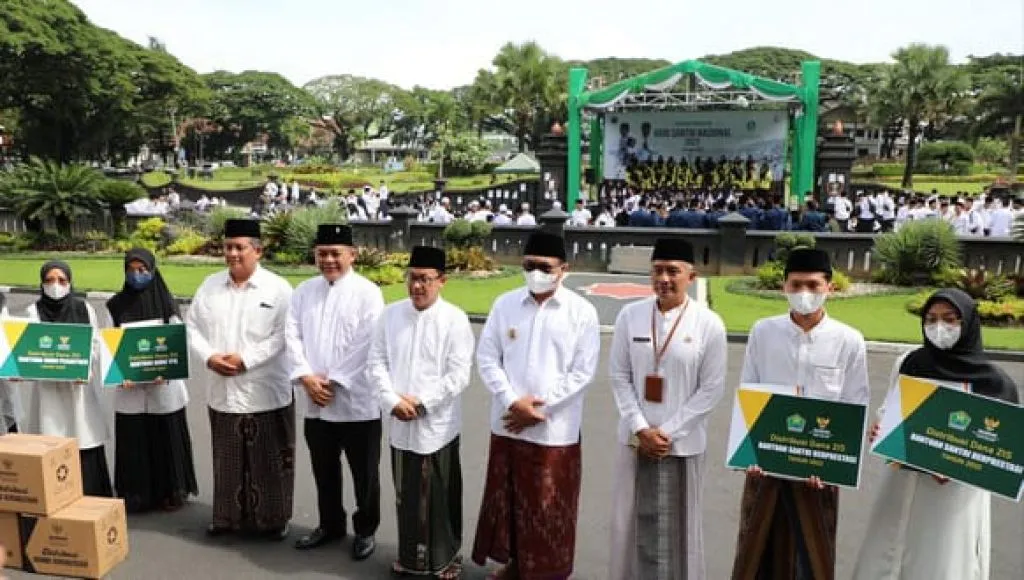 Wali Kota Sutiaji Beharap Santri Bisa Menjaga Kedamaian
