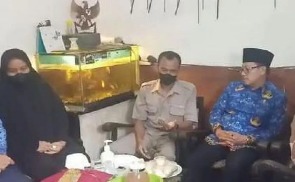 Wali Kota Malang Salurkan Bantuan kepada Keluarga Korban Tragedi Kanjuruhan
