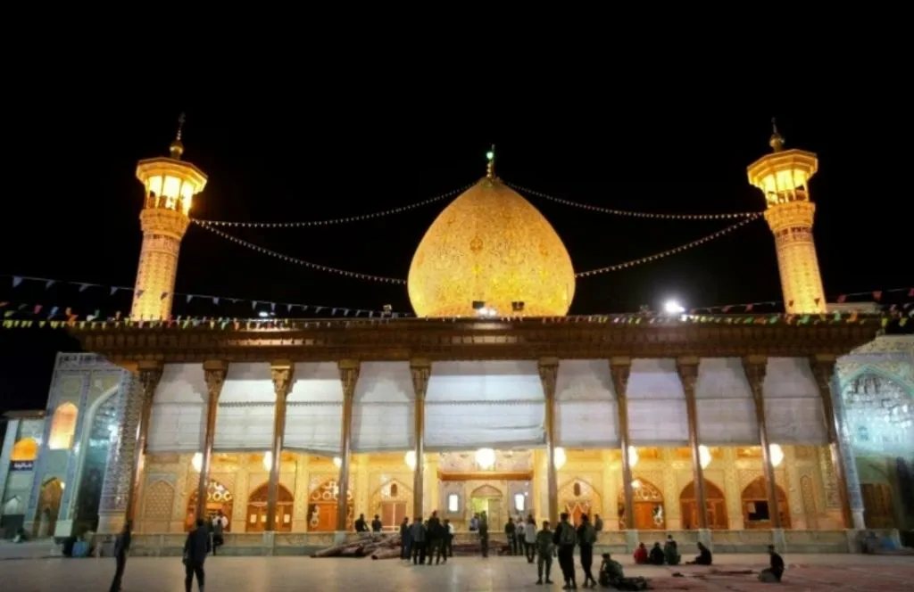 Pria Bersenjata Tembaki Kuil Muslim Syiah di Iran, 15 Peziarah Tewas