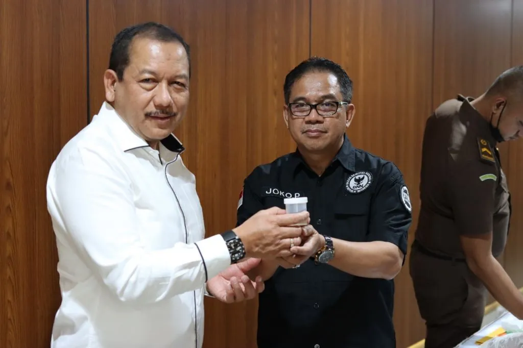490 Jaksa Pembinaan Jalani Tes Urine
