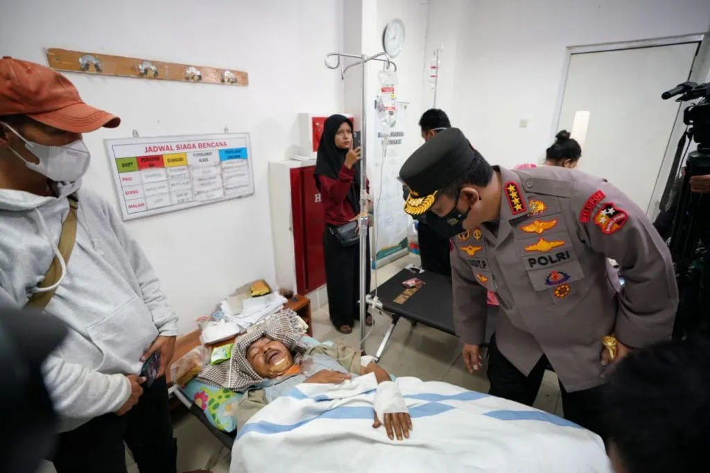 Kunjungi Lokasi Gempa Bumi Cianjur, Kapolri Pastikan Warga Dapat Bantuan