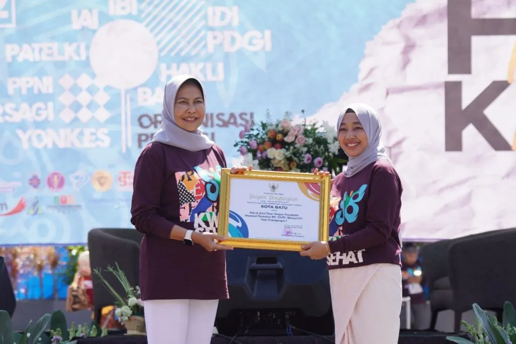 Peringati HKN ke-58, Wali Kota Batu Buka Health Expo 3 Di Halaman Bakaikota