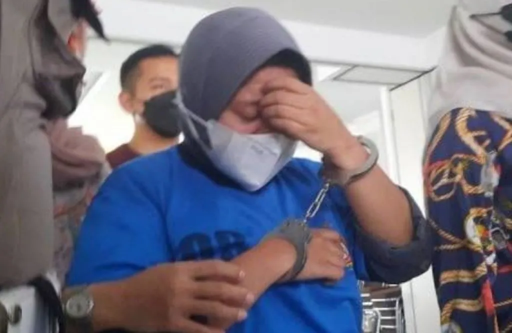 Begini Cara Siti Aisyah Nasution Merayu Para Mahasiswa agar Mau Utang Pinjol