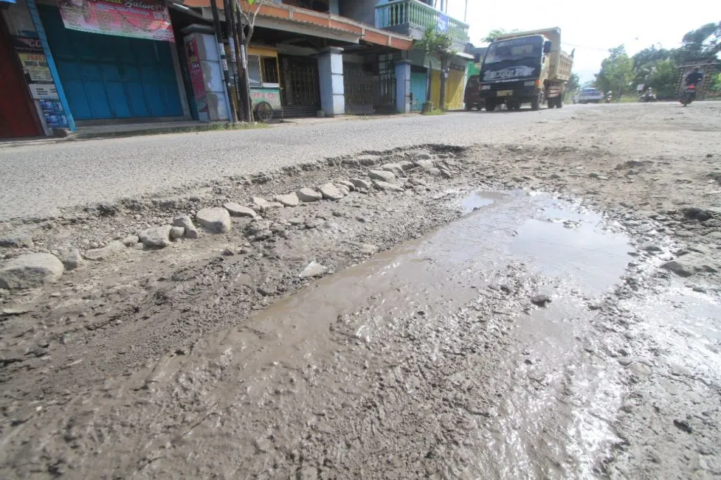 Rekanan Gagal Berkontrak, Perbaikan Jalur Mlilir-Semanding Ponorogo Batal