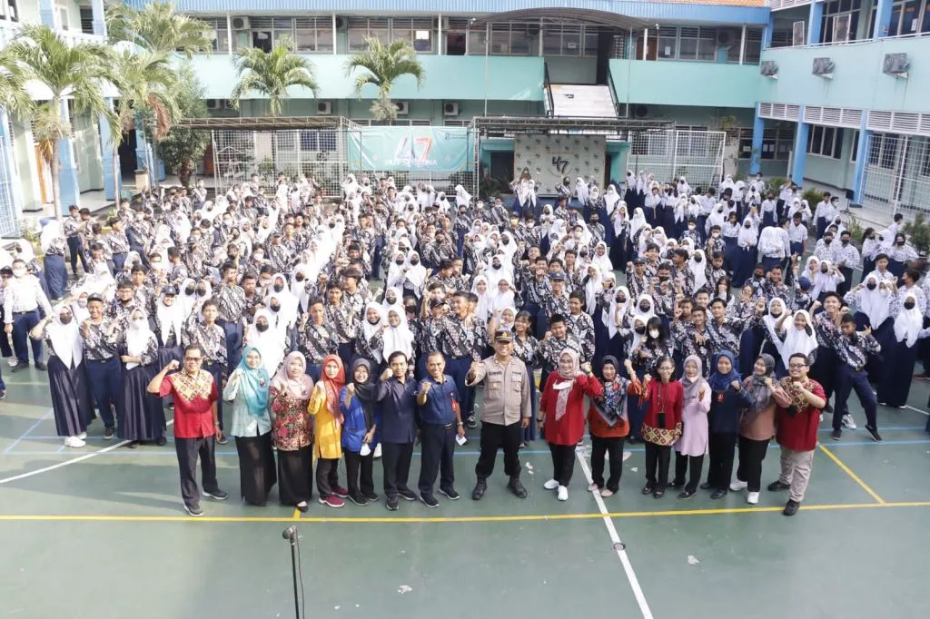 Beri Wawasan Kebangsaan di Sekolah, Polres Tanjung Perak Cegah Tawuran Antar Pelajar