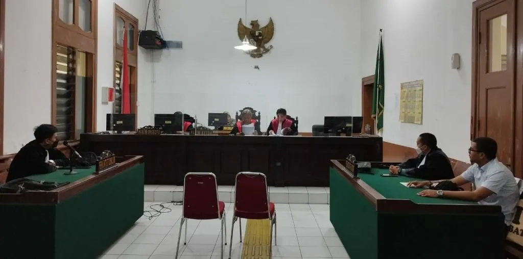 Potong Upah Pegawai Honorer, Mantan Bendahara Damkar Depok Acep Divonis 3 Sus