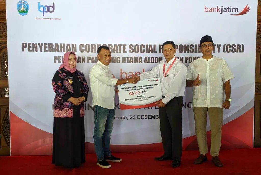 Percantik Wajah Kota, Bank Jatim Tata Ulang Aloon-Aloon Ponorogo Lewat CSR