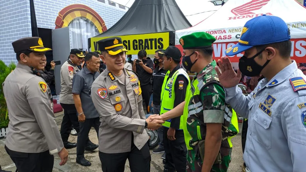 Pantau Operasi Lilin Semeru 2022, Tiga Pamen Polda Jatim Sidak Posyan Ponorogo