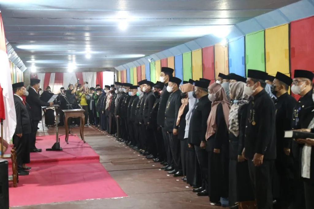 Walikota Madiun Lantik Puluhan Pejabat di Dalam Gorong-Gorong