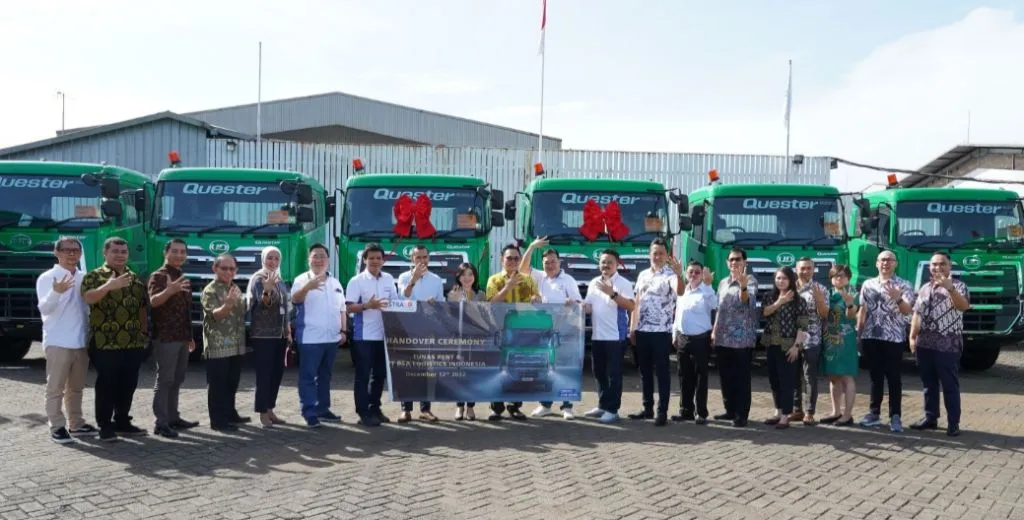 Tutup Tahun 2022, UD Trucks Serah Terima 32 Unit Quester Euro 5