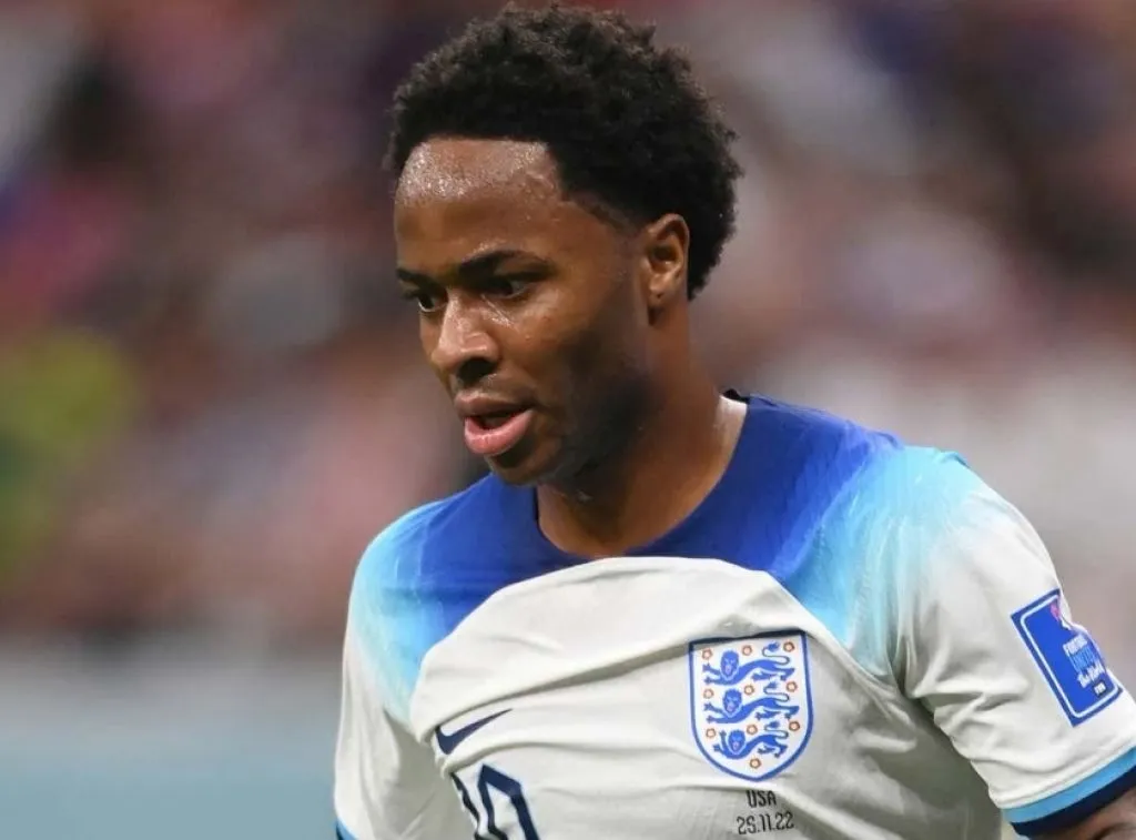 Rumah Dibobol Perampok, Sterling Langsung Balik ke Inggris Tinggalkan Timnya di Qatar