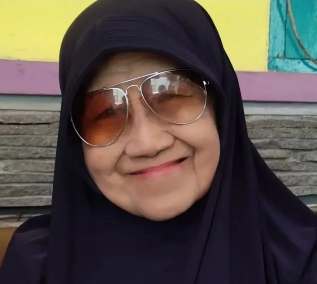 Ibu dari Almarhumah Nike Ardilla Meninggal