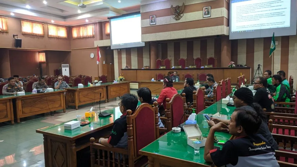 Kisruh Ojol vs Ojek Pangkalan, DPRD Ponorogo Desak Adanya Regulasi Zonasi