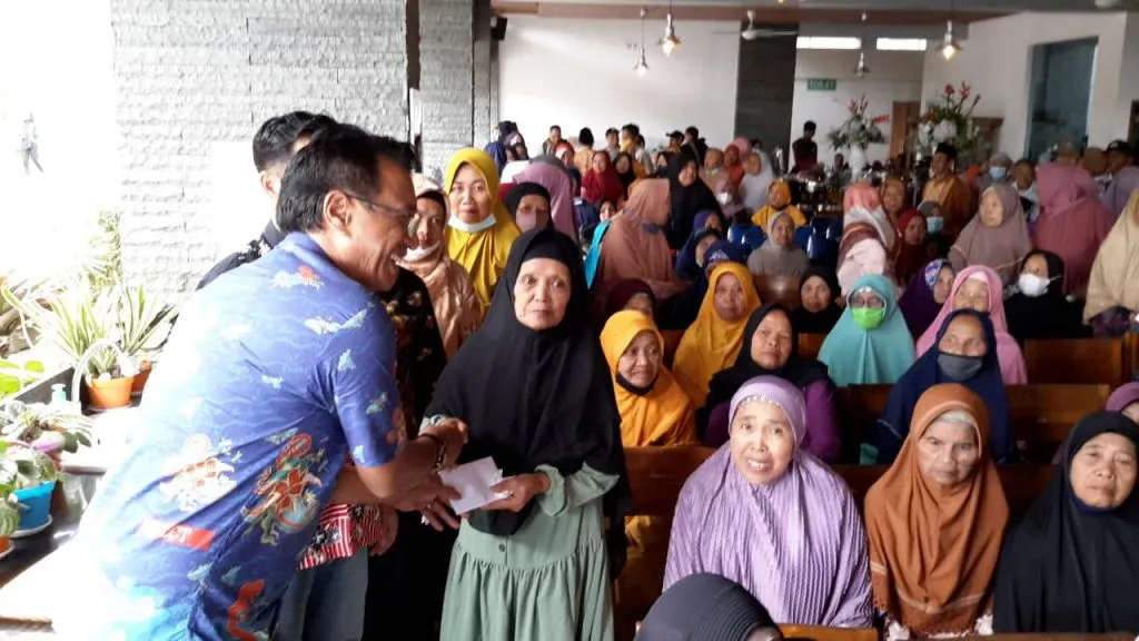 PT. Selecta di Hari Jadi ke-73, Beri Santunan kepada 205 Warga