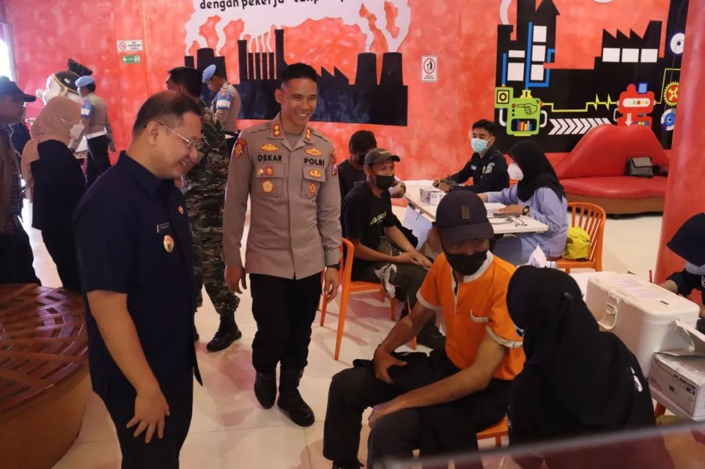 Guna Terbentuk Herd Immunity, Polres Batu Adakan Gebyar Vaksinasi Serentak