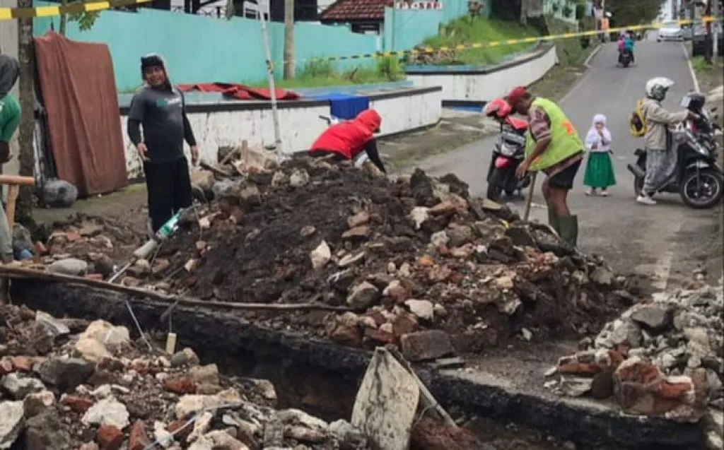 Proyek Pembangunan Gorong-gorong di Pandanwangi Kota Malang Tak Muncul di LPSE