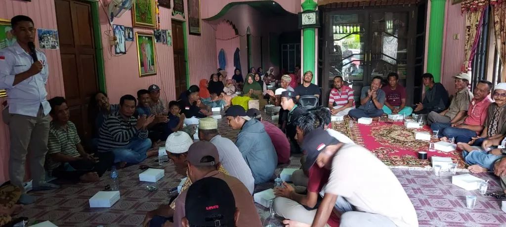 Menyusuri Sungai Samihim, Roby Reses di Desa Tamiang