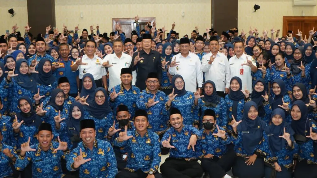 Ambil Sumpah PNS, Bupati Lamongan Tekankan Pentingnya Kolaborasi