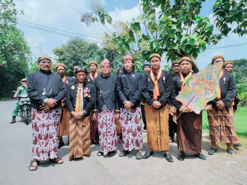 Konsep Ala Kerajaan Meriahkan Ruwat Desa Bogempinggir
