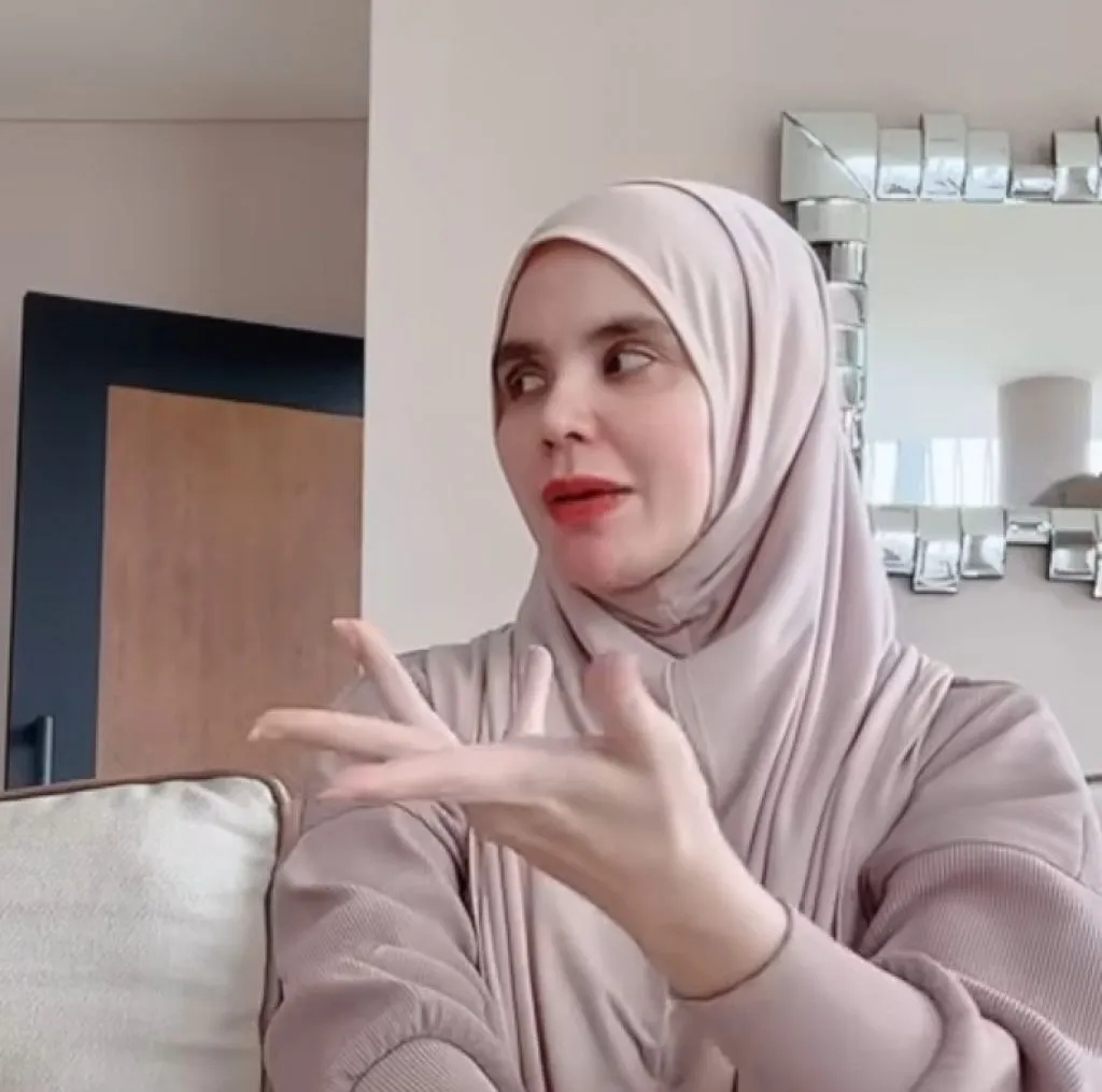 Aldila Pastikan Orientasi Seks Indra Bekti Normal