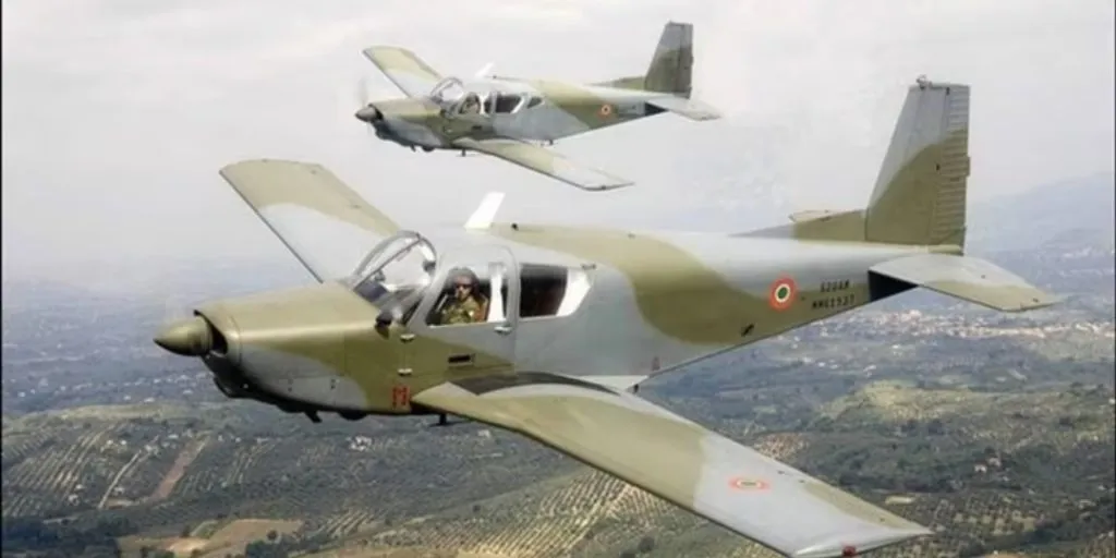 Latihan, Dua Pesawat Angkatan Udara Tabrakan, Dua Pilotnya Langsung Tewas