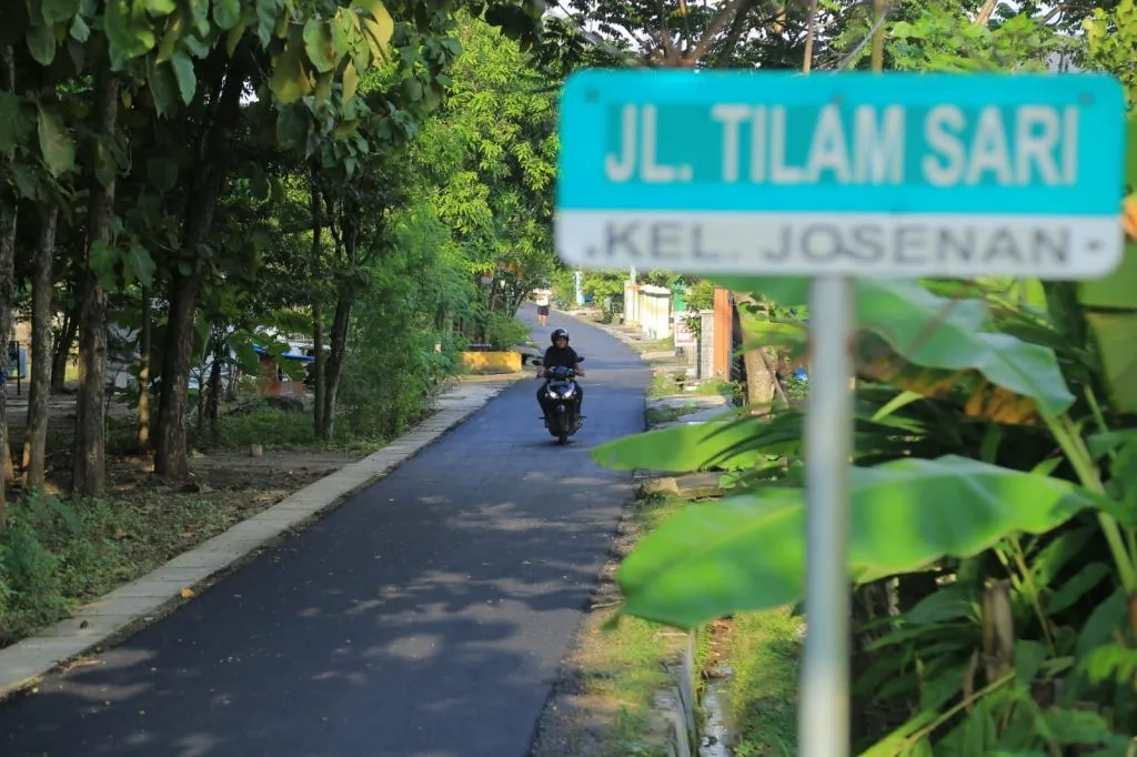 Jalan di Kota Madiun Semakin Mulus
