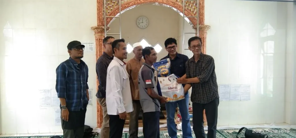 PT. Pelsart Tambang Kencana Bersama PWI Kotabaru, Serahkan Bantuan