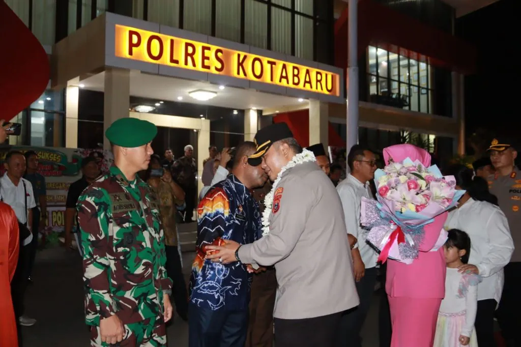 Kapolres Kotabaru AKBP Tri Suhartanto Langsung Tinjau Posko Pengamanan Lebaran