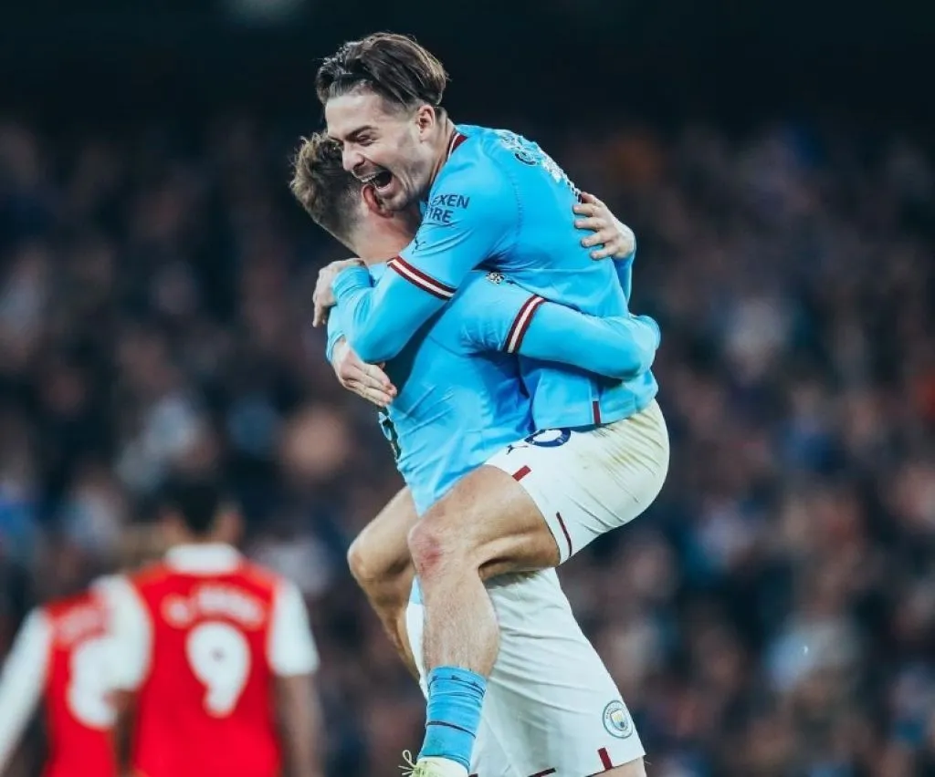 Kalahkan Arsenal, City Punya Kans Duduki Puncak Klasemen