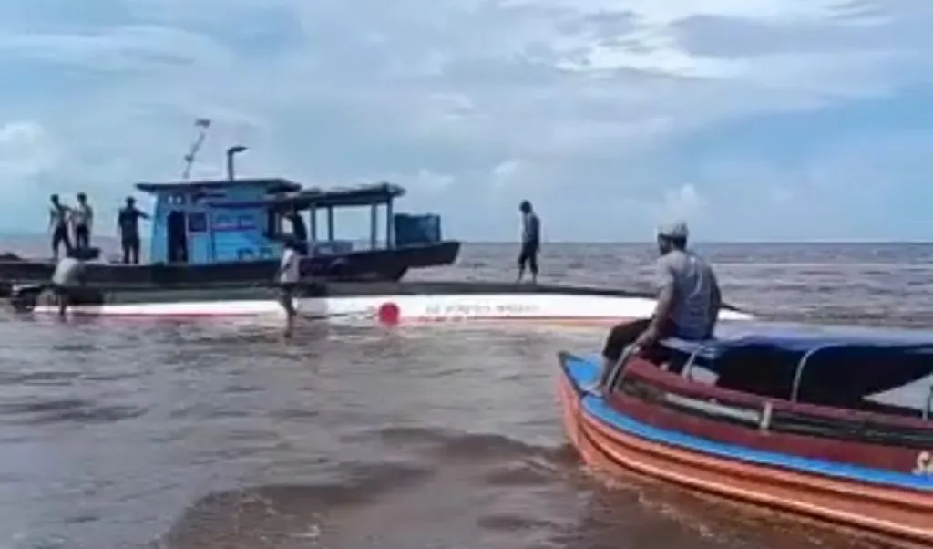 Kapal Speedboat Evelyn Calisca 01 Kecelakaan, 12 Penumpang Tewas