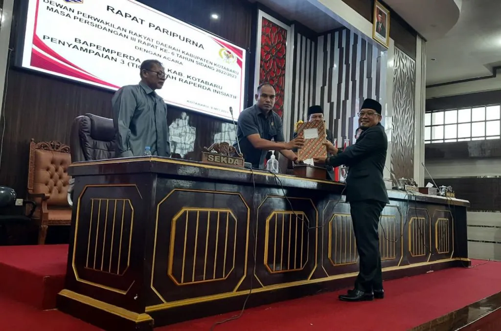 Paripurna Tiga Raperda Inisiatif Bapemperda Digelar