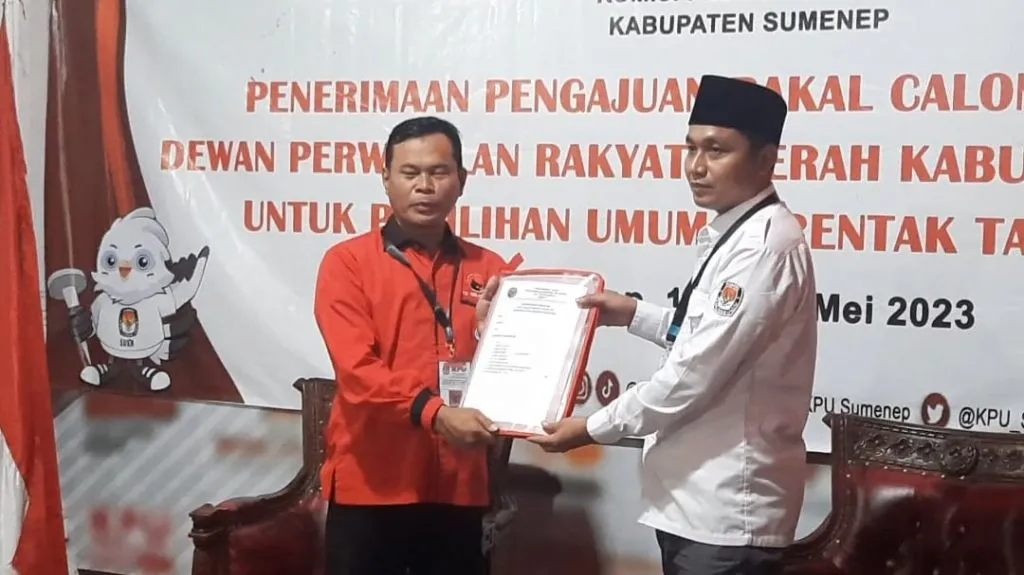Daftarkan 50 Bacaleg, PDIP Sumenep Target Raih 13 Kursi
