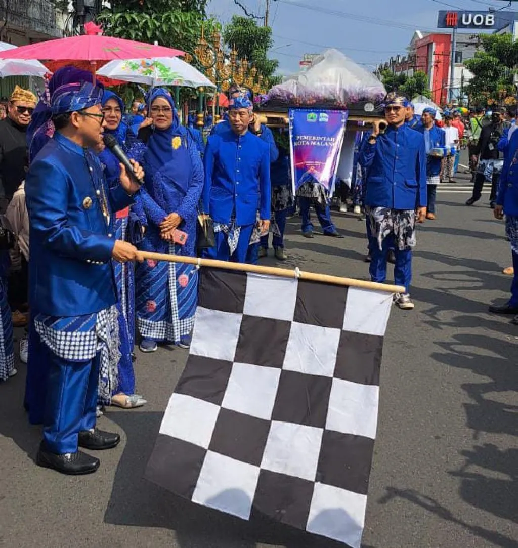 Walikota Malang Buka Kirab Tumpeng dalam Creativa#2