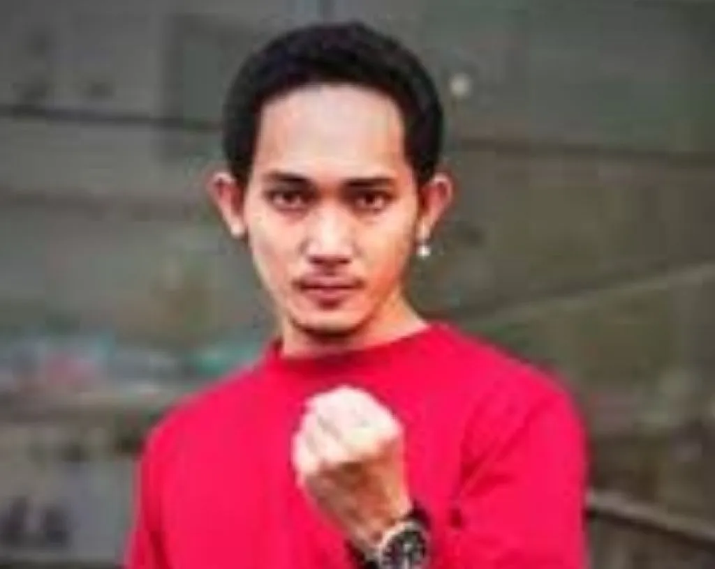 Tak Cuma Tabrak Lari, Pemeran Ikal Laskar Pelangi juga Terlibat Penipuan dengan Istri