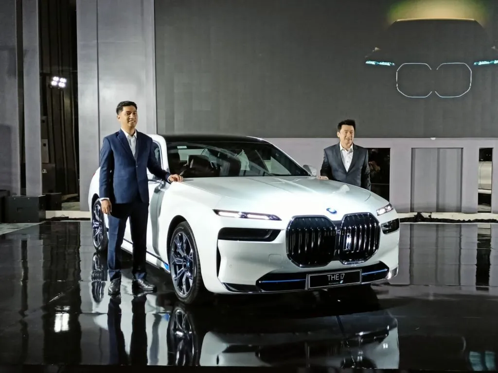 BMW Astra Luncurkan Sedan Mewah Seharga Rp3,2 M