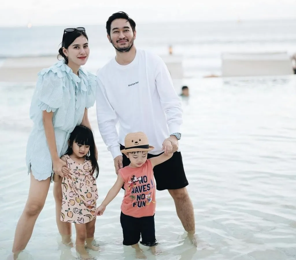 Diduga Kepergok Selingkuh, Adik Raffi Ahmad Diancam Suami Cerai
