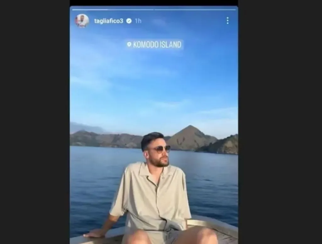 Usai Bejibaku Lawan Timnas Indonesia, Bek Argentina Refreshing di Pulau Komodo
