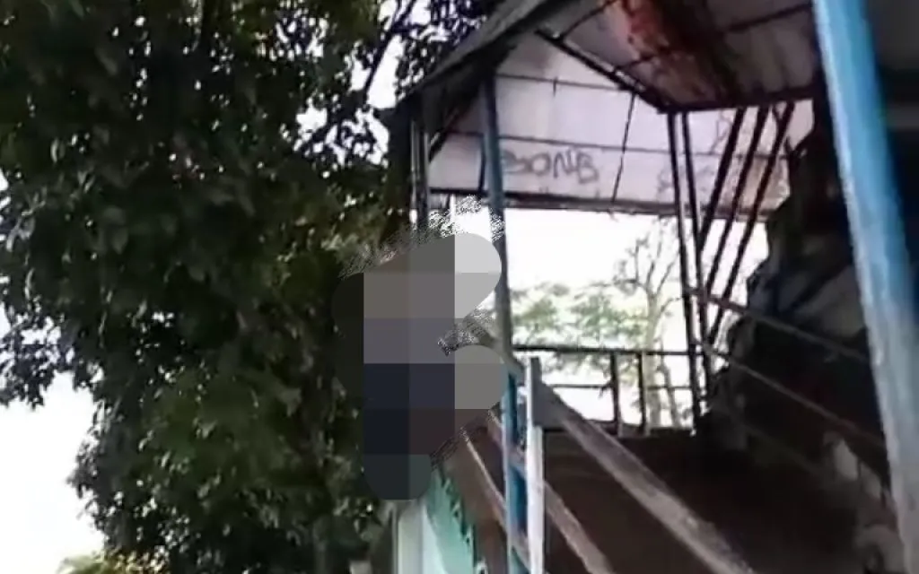 Heboh Mayat Menggantung di Jembatan Penyeberangan