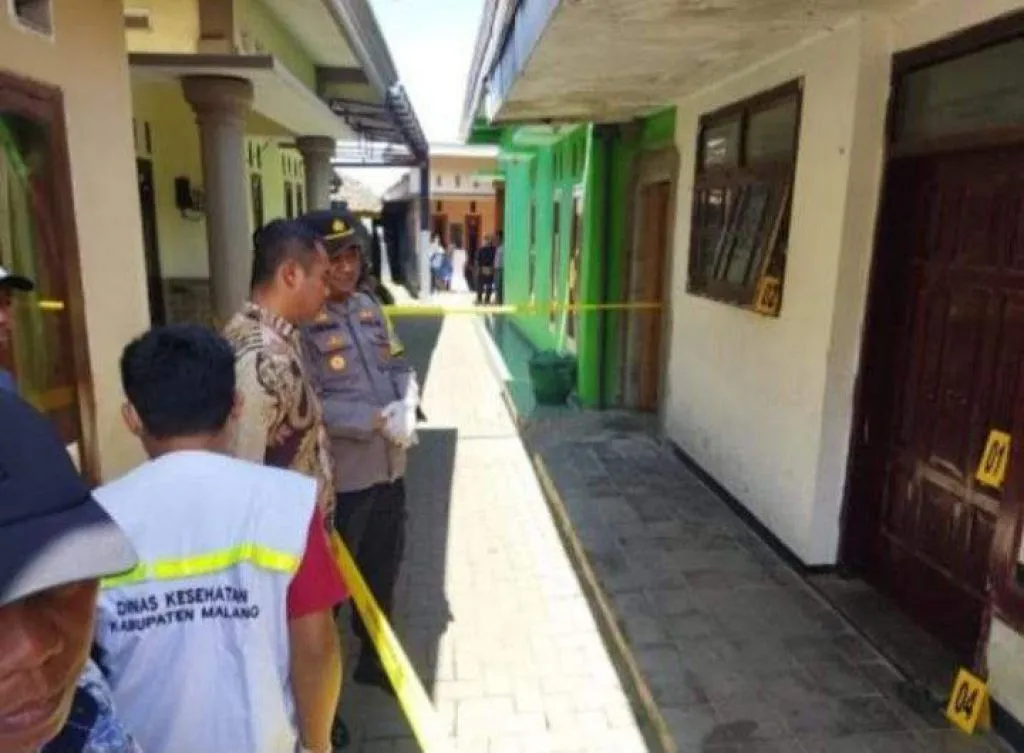 Terjerat Utang Rentenir Rp 1,5 Juta, Ibu Sayat Nadi Anaknya lalu Gantung Diri