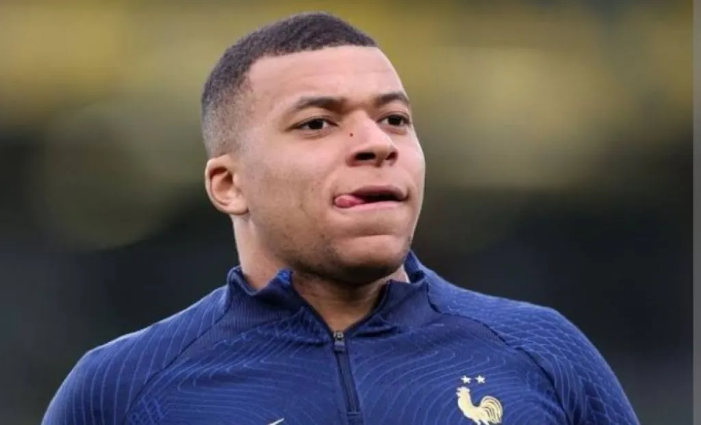 PSG Resmi Jual Kylian Mbappe