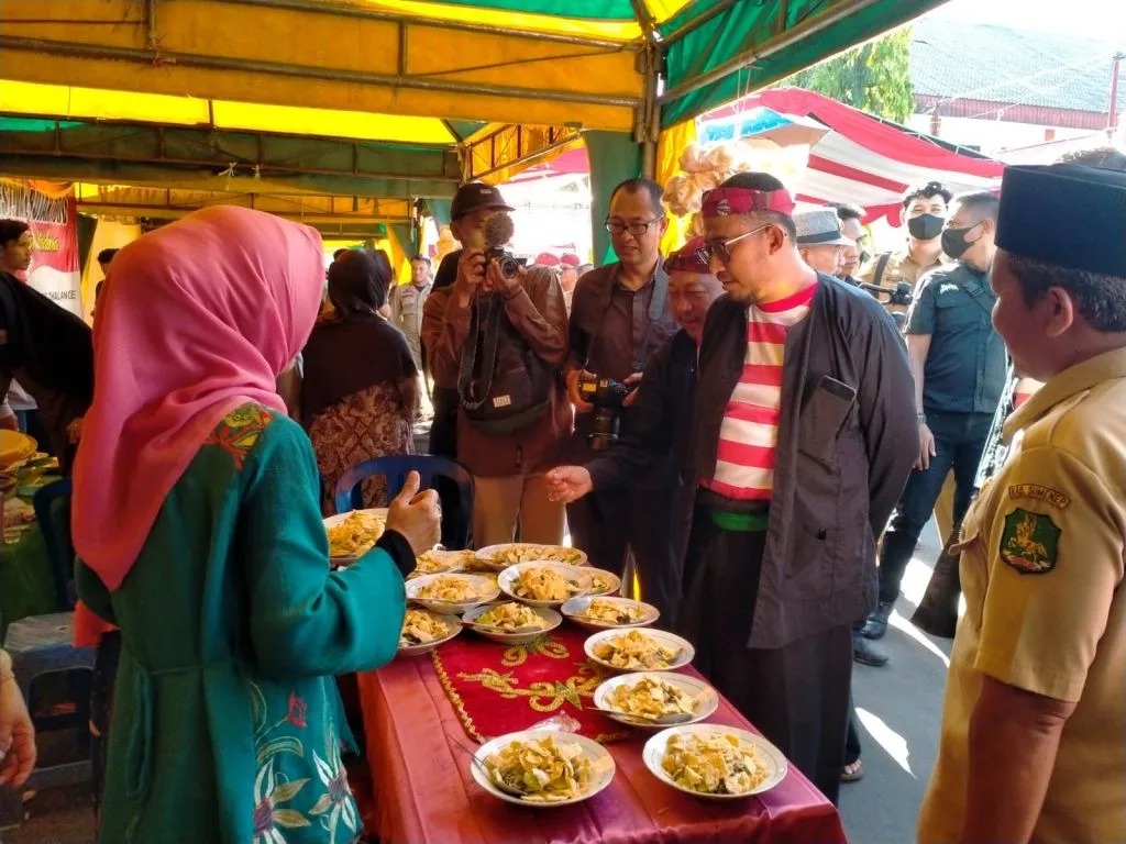 Berdayakan UMKM, Pemkab Sumenep Gelar Festival Rujak Madura