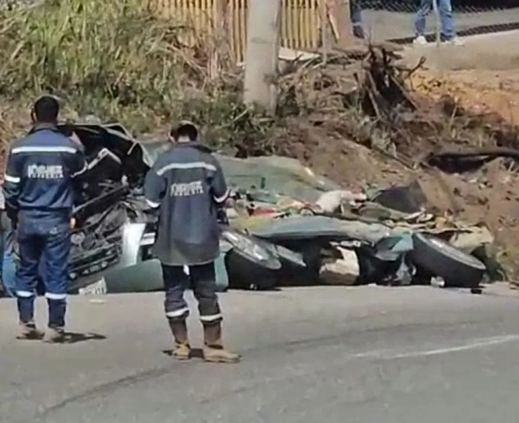 Truk Tangki Kehilangan Kendali, 4 Orang Tewas