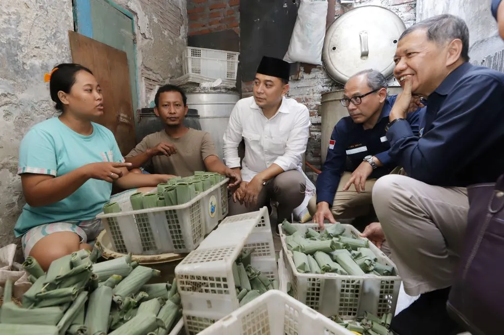 Wali Kota Eri bersama Dirjen ESDM Tampung Keluhan Pelaku UMKM di Kampung Lontong