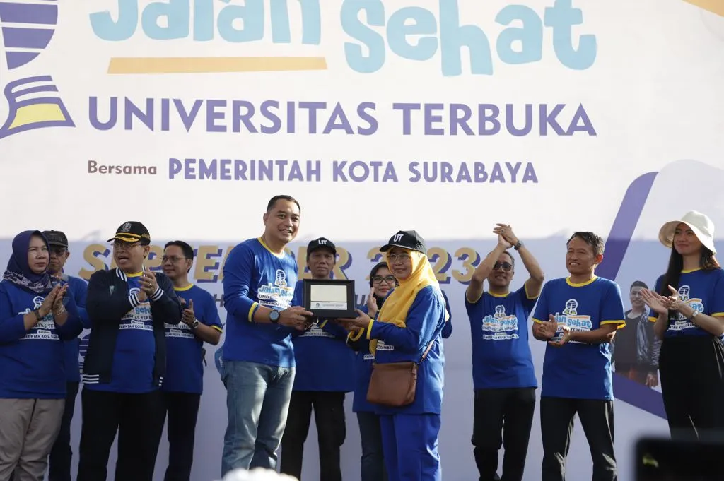 Wali Kota Eri Cahyadi Sebut Ribuan Pengunjung Padati Taman Surya untuk Malam Mingguan