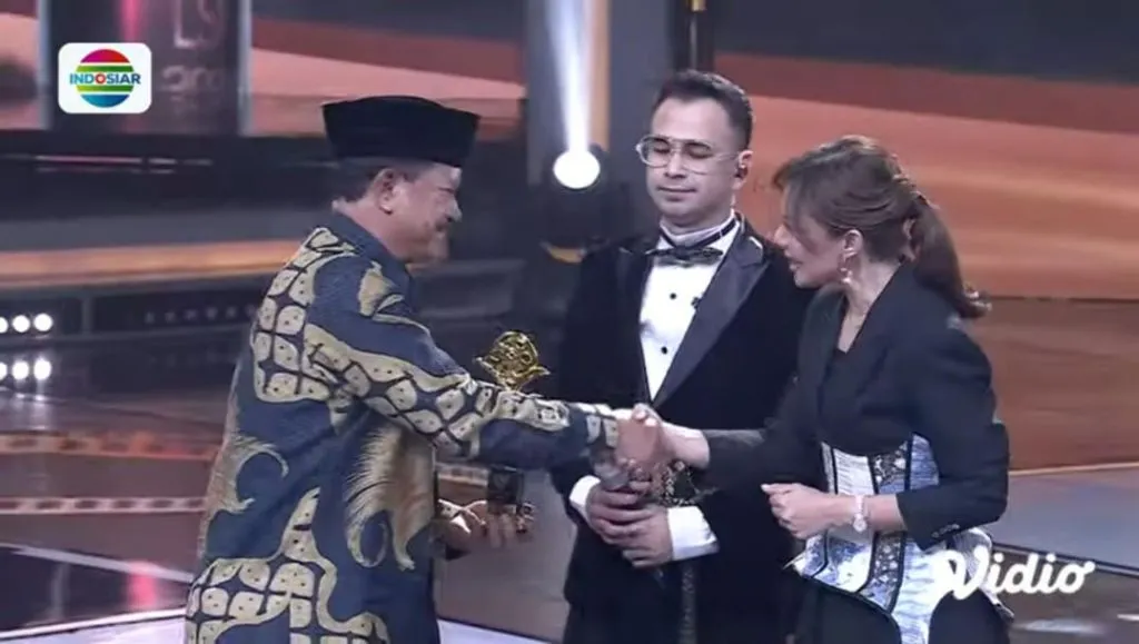 Wali Kota Madiun Raih Anugerah LSF 2023