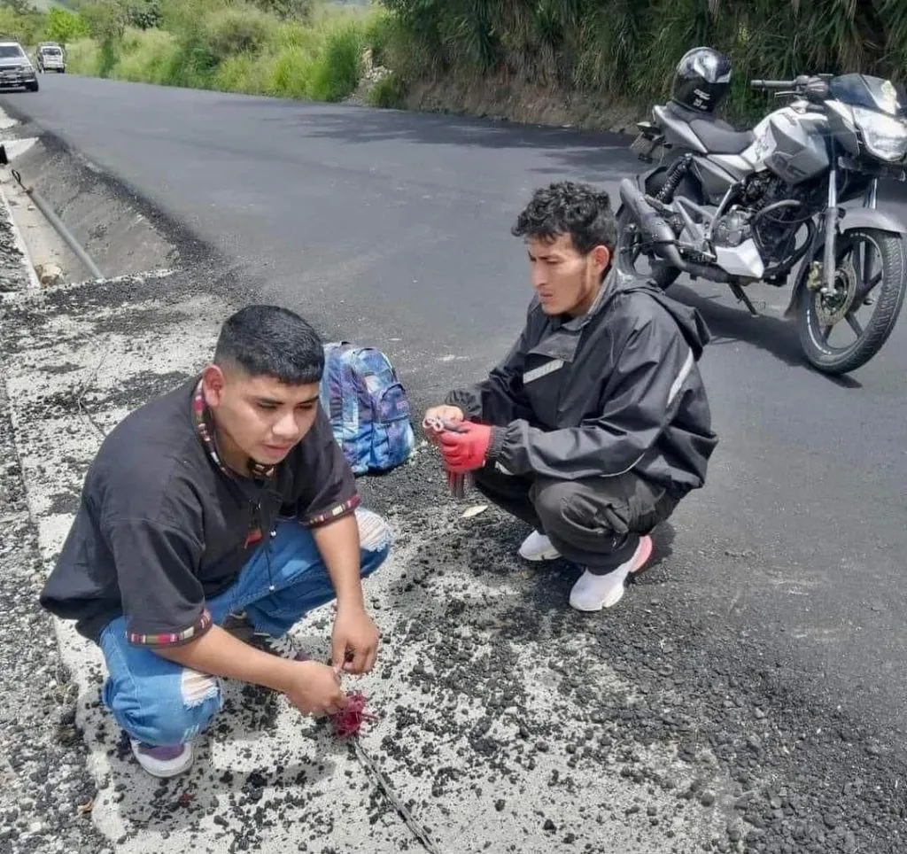 Dua Pembunuh Bayaran Tewas Dibakar Massa