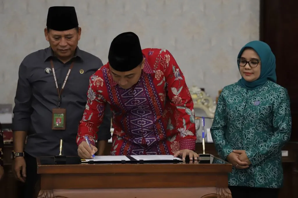 Cegah Perkawinan Dini, Wali Kota Eri MoU dengan Pengadilan Agama dan Kemenag Surabaya